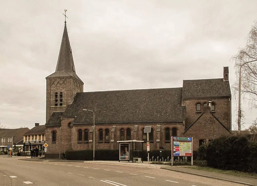 Ittervoort: Ittervoort, de Sint Margarethakerk RM22872 foto1 2013-04-14 11.58